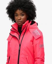 Superdry Kurtka Windbreaker Górska z Kapturem. Czerwone kurtki Superdry, bez wzorów, z kapturem. Za 531.10 zł.