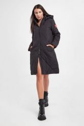 Płaszcz pikowany ARMANI EXCHANGE. Czarne płaszcze Armani Exchange, l, bez wzorów. W wyprzedaży za 802.45 zł.