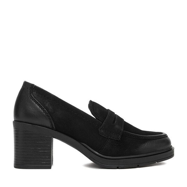 Półbuty Lasocki. Czarne półbuty wsuwane Lasocki, bez wzorów, bez obcasa, na obcasie. Za 229.99 zł.