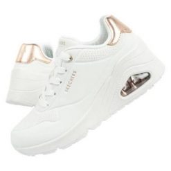 Buty Skechers Uno 177520/WHT białe. Białe buty treningowe bez wzorów, ze skóry, bez zapięcia, trekkingowe. Za 466.89 zł.
