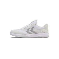 Buty halowe Hummel Dagaz V. Białe buty sportowe lifestyle Hummel, bez wzorów, sportowe, bez zapięcia. W wyprzedaży za 391.00 zł.