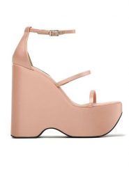 Steve Madden Sandały Varia SM11002171-750 Beżowy. Brązowe sandały Steve Madden, bez wzorów, z materiału, bez obcasa, na koturnie, bez zapięcia. Za 449.99 zł.