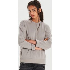 Gładka bluza z zamkami - Jasny szary. Szare bluzy Cropp, l, bez wzorów, bez ramiączek, bez kaptura. Za 69.99 zł.