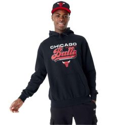 Bluza Z Kapturem Chibul Nowa Era Nba Graphic Os Dorosłych. Czarne bluzy New Era, m, bez wzorów, z bawełny, bez ramiączek, z kapturem. Za 379.50 zł.