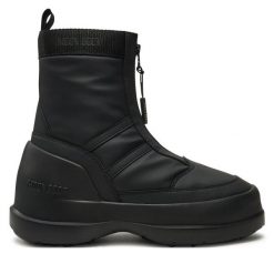 Śniegowce Moon Boot. Czarne śniegowce Moon Boot, bez wzorów, bez zapięcia. Za 899.99 zł.