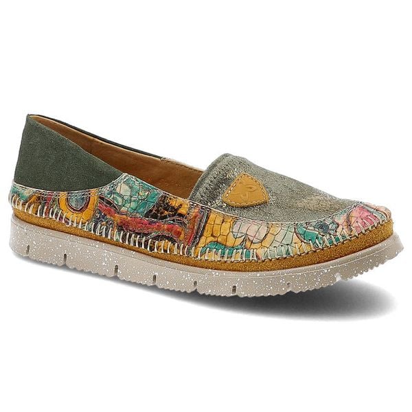 Zielone Półbuty Maciejka Wygodne Buty Damskie. Zielone półbuty wsuwane Maciejka, z aplikacjami, ze skóry, bez obcasa. Za 305.99 zł.