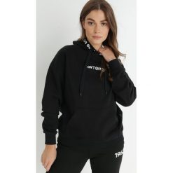 Czarna Bluza z Kapturem Ruzha. Czarne bluzy Born2be, l, bez wzorów, z bawełny, z kapturem. W wyprzedaży za 93.49 zł.