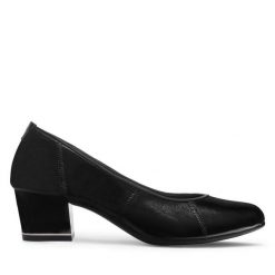 Czółenka Lasocki. Czarne czółenka Lasocki, bez wzorów, bez obcasa, bez zapięcia. Za 159.99 zł.
