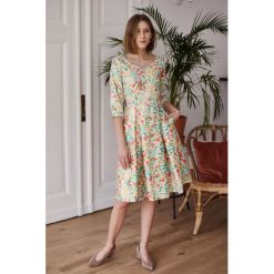 Sukienka Lotis Hermosa kremowa 32 biały. Sukienki marki Marie Zélie. W wyprzedaży za 347.90 zł.