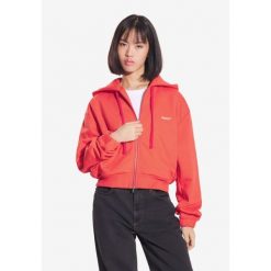 Bluza sportowa damska Prosto Bomb z kapturem. Czerwone bluzy z kapturem Prosto., bez wzorów, z kapturem. Za 384.99 zł.