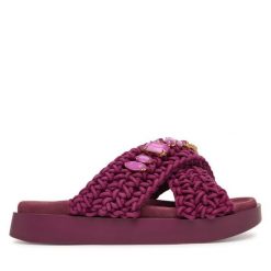 Klapki Inuikii. Czerwone klapki Inuikii, bez wzorów, bez obcasa, bez zapięcia. Za 899.99 zł.