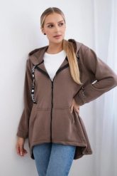 Bluza z dłuższym tyłem i kapturem mocca. Bluzy KESI, na jesień, l, bez wzorów, z bawełny, bez ramiączek. Za 278.10 zł.