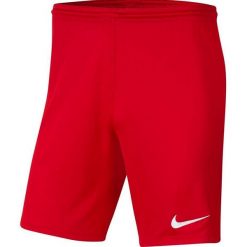 Spodenki dla dzieci Nike Dry Park III NB K czerwone BV6865 657. Czerwone szorty Nike, bez wzorów, sportowe. Za 57.99 zł.