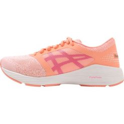 ASICS ROADHAWK FF Obuwie do biegania treningowe begonia pink/pink glo/white. Niebieskie buty treningowe marki comma casual identity, z materiału, casualowe. W wyprzedaży za 391.20 zł.