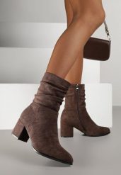 Brązowe Botki Vices na Słupku z Marszczoną Cholewką Ativitte. Brązowe botki Born2be, bez wzorów, eleganckie, bez obcasa, na obcasie, bez zapięcia. Za 129.99 zł.