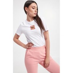 T-shirt JOOP!. Białe t-shirty Joop!, m, bez wzorów, z bawełny, bez kołnierzyka, bez ramiączek. Za 329.00 zł.