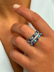 Les Petites Précieuses Pozłacany pierścionek z lapis lazuli rozmiar: 54. Niebieskie pierścionki Les Petites Précieuses, z lazurytem, pozłacane. Za 260.99 zł.