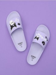 Klapki Kuromi - fioletowy. Fioletowe klapki Sinsay, bez wzorów, bez obcasa, bez zapięcia. Za 39.99 zł.