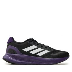Buty do biegania adidas. Czarne buty do biegania adidas, bez wzorów, bez zapięcia, do biegania. Za 279.99 zł.