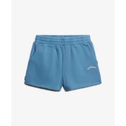 Szorty z logo w kolorze denimowym dla kobiet Superdry. Niebieskie szorty Superdry, bez wzorów. Za 168.35 zł.