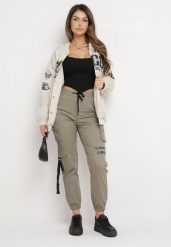 Ciemnozielone Bawełniane Spodnie w Stylu Joggerów z Szerokimi Kieszeniami Atilin. Zielone jeansy Born2be, m, bez wzorów, z bawełny. Za 139.99 zł.