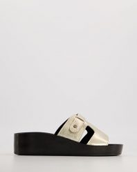 KLAPKI DAMSKIE 6008 GOLD SIM. Klapki Venezia, bez wzorów, ze skóry, bez obcasa, bez zapięcia. Za 159.00 zł.