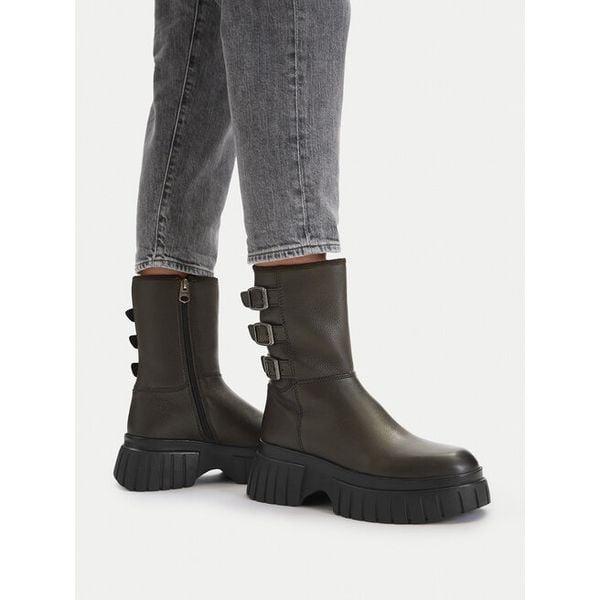 Botki G-Star. Zielone botki G-Star, bez wzorów, retro, bez obcasa, na płaskiej podeszwie, bez zapięcia. Za 393.99 zł.
