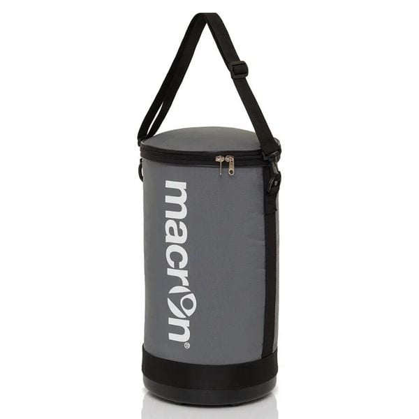 Torba na kule Macron. Czarne torby sportowe Macron, bez wzorów. Za 231.50 zł.
