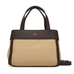 Torebka Calvin Klein. Brązowe torebki klasyczne Calvin Klein, bez wzorów, klasyczne, bez dodatków. Za 529.99 zł.