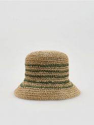 Pleciony kapelusz - oliwkowy. Zielone kapelusze Reserved, bez wzorów. Za 79.99 zł.