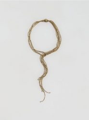 Naszyjnik z koralików - brązowy. Brązowe naszyjniki Reserved. Za 99.99 zł.