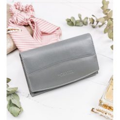 4U Cavaldi Portfel damski szary Cavaldi RD-06-GCL GRAY. Szare portfele 4U Cavaldi, bez wzorów. Za 59.99 zł.