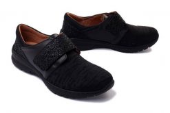 COMFORTABEL 940243-01 schwarz, półbuty damskie. Czarne półbuty wsuwane Comfortabel, bez wzorów, bez obcasa. Za 187.45 zł.
