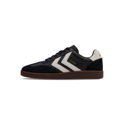 Sneakersy Hummel VM78 CPH LS. Białe buty sportowe lifestyle Hummel, bez wzorów, retro, bez zapięcia. Za 425.50 zł.
