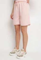 Różowe Szorty Bermudy w Sportowym Stylu z Kieszeniami Tezira. Czerwone szorty Born2be, bez wzorów, eleganckie. Za 59.99 zł.
