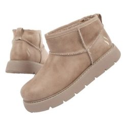 Buty śniegowce ocieplane Skechers 169018/TPE beżowe beżowy. Brązowe śniegowce bez wzorów, z materiału, przed kolano, bez zapięcia. W wyprzedaży za 331.20 zł.