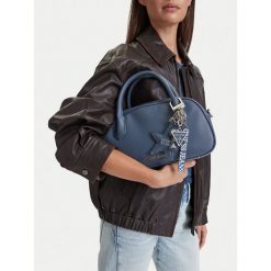 Torebka Guess Jeans. Niebieskie torebki klasyczne Guess Jeans, z aplikacjami, z jeansu, klasyczne, bez dodatków. Za 249.99 zł.