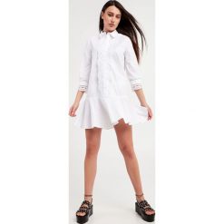Sukienka TWINSET. Sukienki Twinset Milano, bez wzorów, bez kołnierzyka, bez ramiączek. W wyprzedaży za 1,070.37 zł.