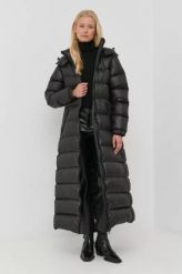 CZARNY OCIEPLANY PŁASZCZ TWINSET. Czarne płaszcze Twinset, l, bez wzorów, z materiału, bez kaptura. W wyprzedaży za 2,190.00 zł.