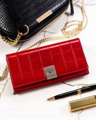 Portfel damski Rovicky RPX-20A-3 czerwony. Czerwone portfele ROVICKY, z aplikacjami, ze skóry. Za 64.00 zł.