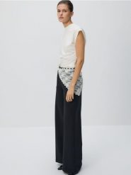 Spodnie z koronkową chustą - czarny. Czarne chusty Reserved, bez wzorów, z koronki. Za 159.99 zł.