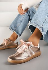 Szampańskie Sneakersy Tenisówki Lakierowane Ozdobione Koronką Deolana. Żółte trampki Born2be, z aplikacjami, z jeansu, bez zapięcia. W wyprzedaży za 63.74 zł.