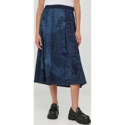 MAX&Co. spódnica jeansowa kolor fioletowy midi rozkloszowana. Fioletowe spódnice MAX&Co., bez wzorów, z denimu, midi, rozkloszowane. W wyprzedaży za 519.99 zł.