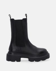 CZARNE WORKERY Z GORSZKOWEJ SKÓRY 3201 FLO BLACK. Czarne botki Venezia, bez wzorów, ze skóry, bez obcasa, bez zapięcia. Za 279.00 zł.