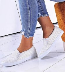 Wsuwane wiosenne trampki slip on White /B4-3 10845 T108/ 39. Białe trampki NoName, bez wzorów, bez zapięcia. Za 39.90 zł.