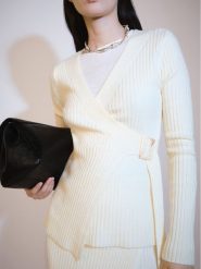 Mango Kardigan 77097658 Écru Regular Fit. Swetry Mango, xl, bez wzorów, z syntetyku, bez ramiączek. Za 45.99 zł.