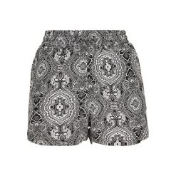 Szorty damskie Urban Classic resort. Białe szorty Urban Classics, bez wzorów, z wiskozy, eleganckie. Za 160.50 zł.