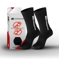 Skarpetki Tape Design Allround Superlight. Czarne skarpetki TAPEDESIGN, bez wzorów. W wyprzedaży za 130.15 zł.