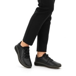 Półbuty damskie Rieker, naturalna skóra licowa,wsuwane i na lekkim koturnie, czarne, 50960-00. Czarne półbuty wsuwane Rieker, bez wzorów, ze skóry, bez obcasa, na koturnie. Za 349.00 zł.