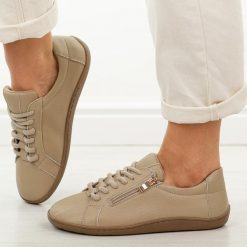 Beżowe skórzane półbuty damskie barefoot M.Daszyński Ol38-4. Brązowe półbuty wsuwane M.Daszyński, na jesień, bez wzorów, z jeansu, klasyczne, bez obcasa, na płaskiej podeszwie. W wyprzedaży za 206.10 zł.